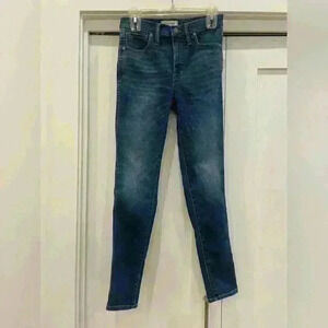 Women’s Madewell 10” High Rise Skinny Jeans. Size 27.